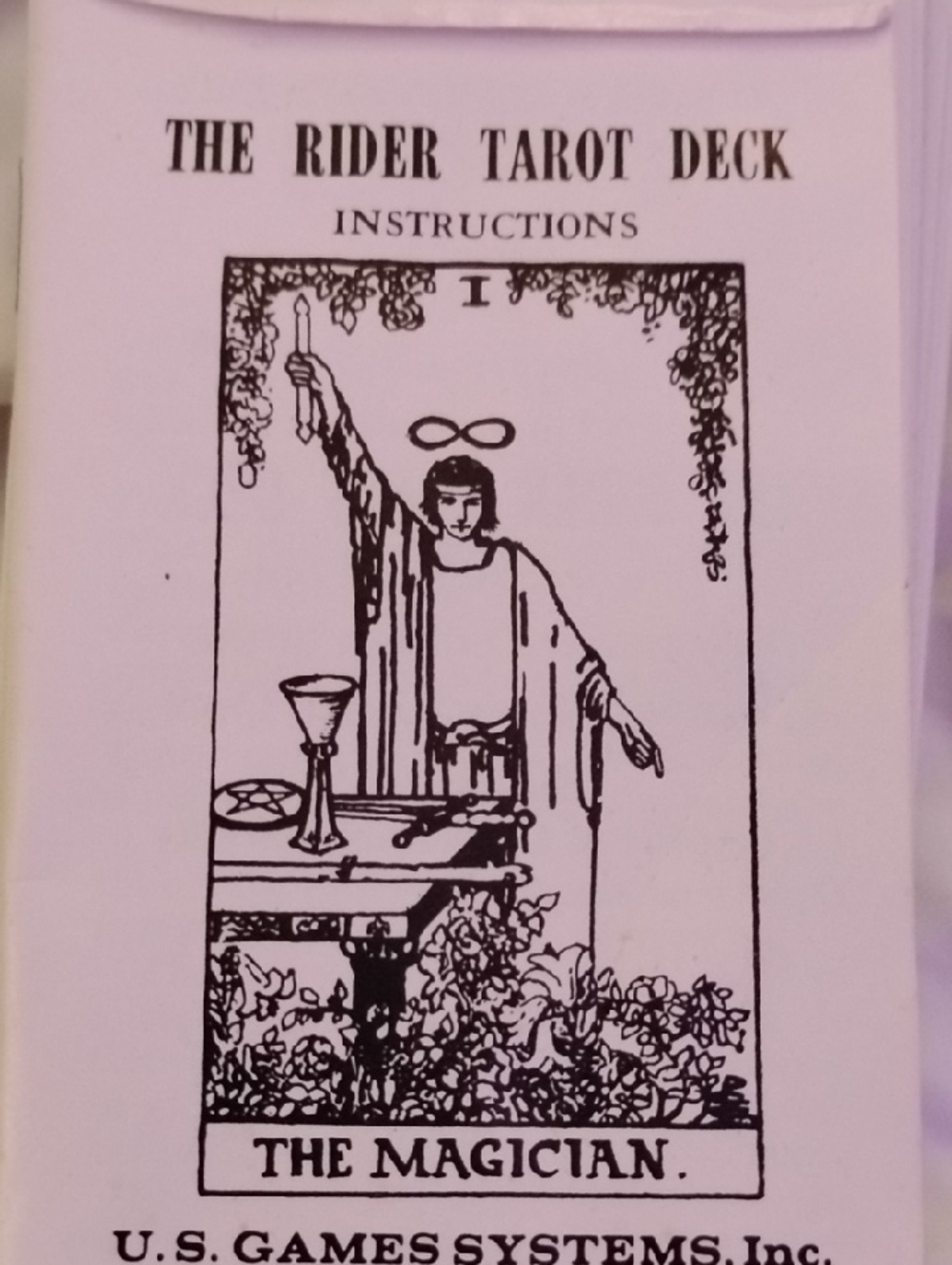 Tarot Card Deck Complete Switzerland.... Incredible Artwork - Picture 8 of 10